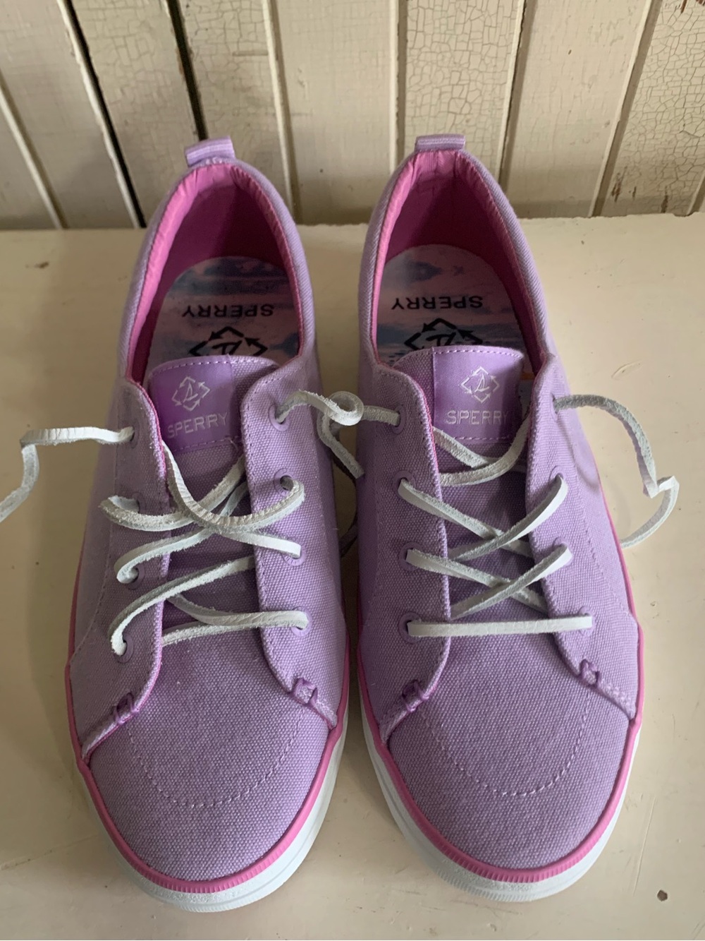 Sperry Ladies' Canvas Sneakers in Lavender Size 8.5 like new condition
